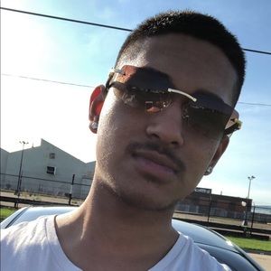 Meet your Posher, Imad